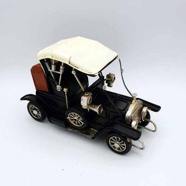 Vintage Vintage Metal Car Model, Collectible in Retro Antique Style, 1:32 Scale, 16 cm